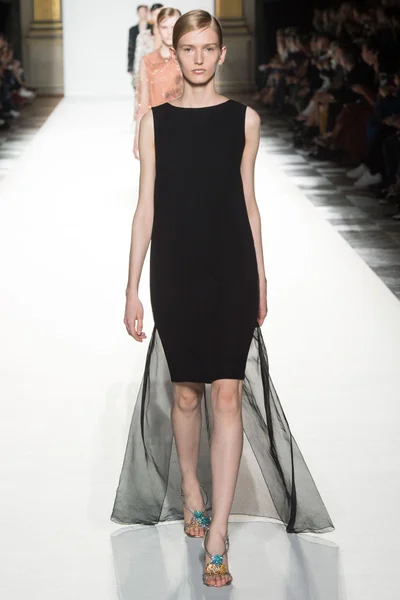 Look 54